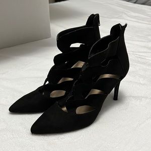 Nine West Black Pointed Toe Heels